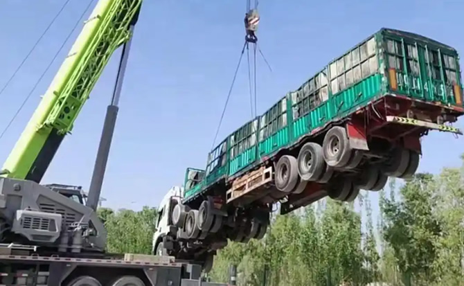 振安区道路脱困救援案例